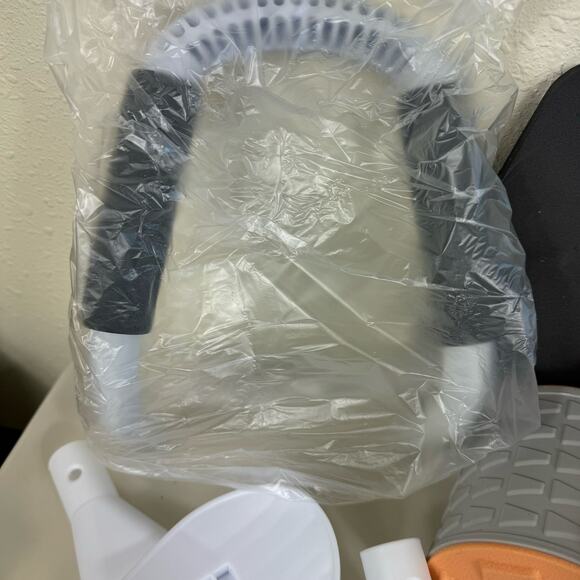 New In Box Automatic Rebound Abdominal Roller With Elbow Support - Picture 6 of 10